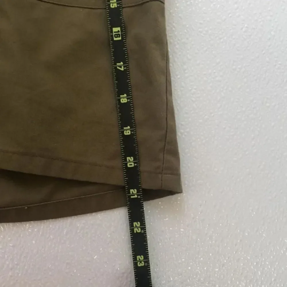 Elastic Waist Olive Green‎ Shorts with Pockets Casual Comfy Everyday